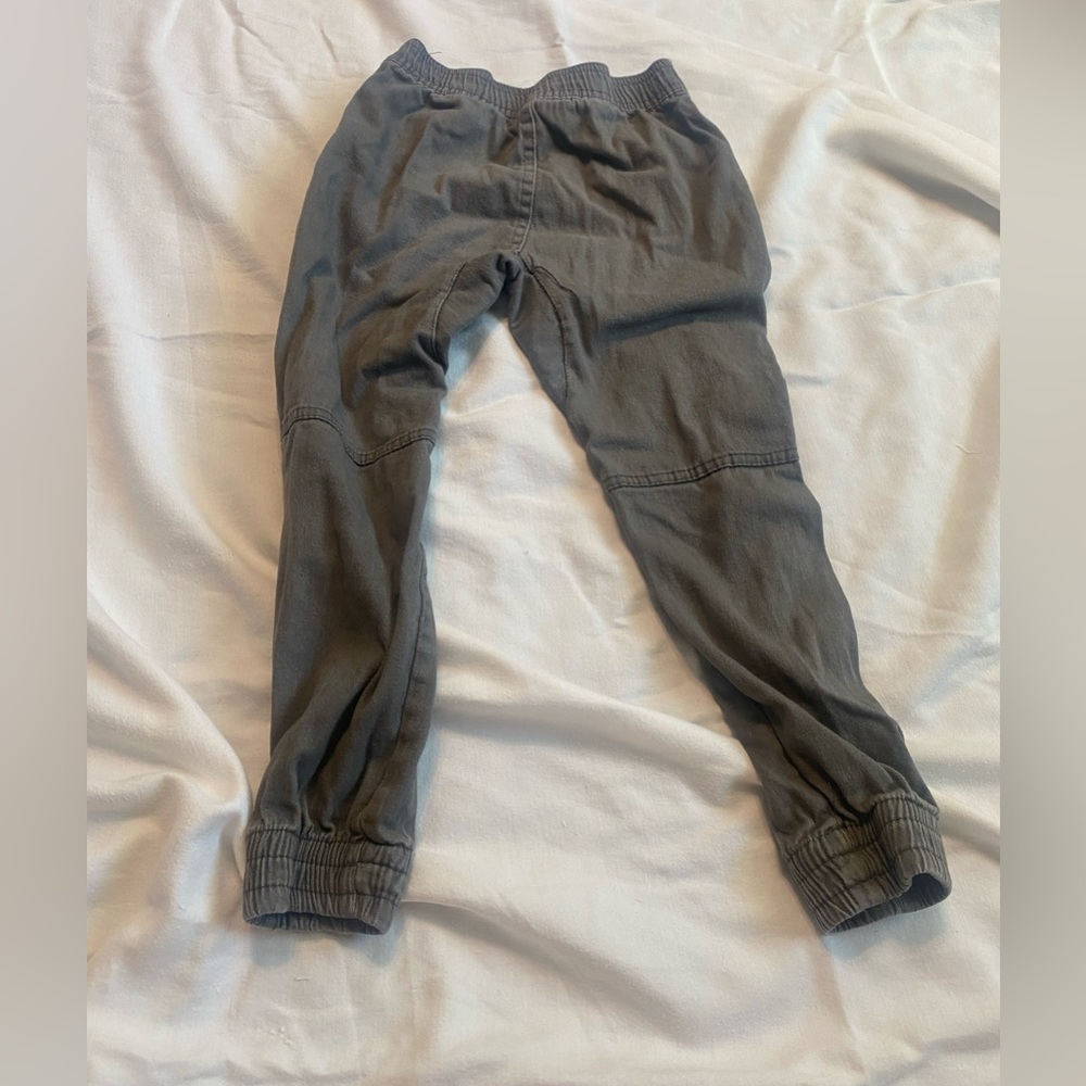 Joggers, size 6 pants for boys.